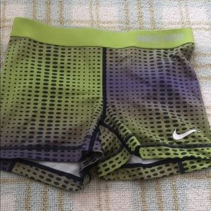 NIKE PRO compression shorts size Small